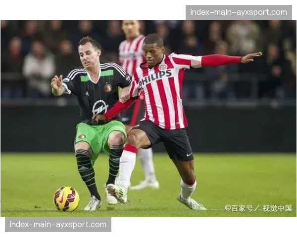 从失误到绝杀:回顾AC米兰对阵埃因霍温比赛中决定胜负的两次角球攻防 从失误到绝杀:回顾AC米兰对阵埃因霍温比赛中决定胜负的两次角球攻防