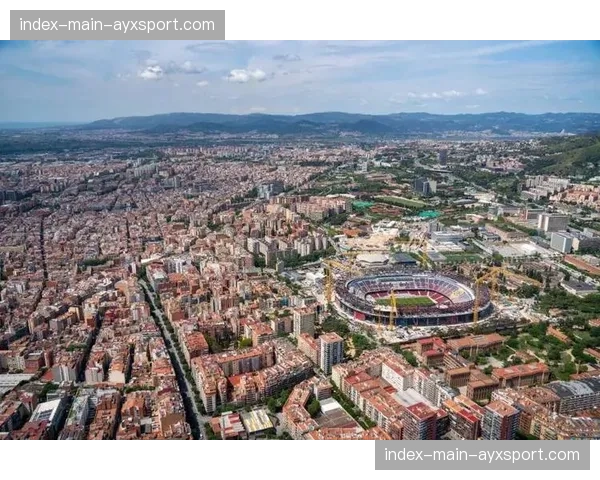 诺坎普1C阶段改造计划等待市政府批准，北看台扩容进展更新